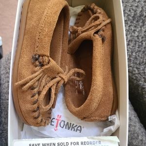 Toddler Childs Size 8 Minnetonka Moccasins